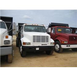 1999 INTERNATIONAL 4700 S/A DUMP