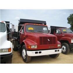 1995 INTERNATIONAL 4700 S/A DUMP