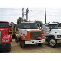 1995 WHITE GMC T/A TRUCK TRACTOR