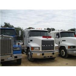 1990 MACK CH613 T/A TRUCK TRACTOR