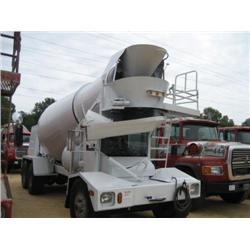 2002 ADVANCE T/A MIXER TRUCK