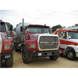 1994 FORD L9000 T/A CONCRETE TRUCK