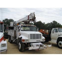 1992 INTERNATIONAL 4900 HYDRAULIC DIGGER DERRICK