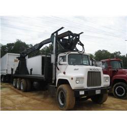 1976 MACK DM600 TRI-AXLE