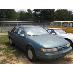 1993 FORD TAURUS FFV 4 DOOR SEDAN