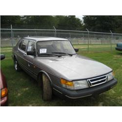 1987 SAAB 900 4 DOOR