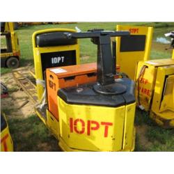 CROWN 3000 ELECTRIC PALLET JACK