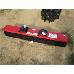 (2007) EXCALIBUR SWEEPER ATTACHMENT FITS FORK