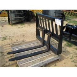 (UNUSED) PALLET FORK ATTACHMENT W/ UNIVERSAL