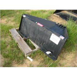 (UNUSED) 2007 VERSATECH MULTI-BUCKET FOR TRENCHING/TRANSPLANTING