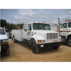 1999 INTERNATIONAL 4900 CREW CAB MECHANICS TRUCK