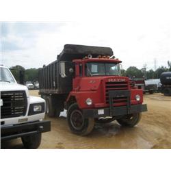 MACK DM600 T/A WATER TRUCK