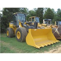 JOHN DEERE 644J RUBBER TIRED LOADER
