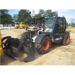 BOBCAT V518 VERSA HANDLER