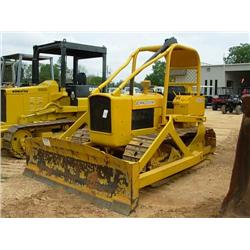 JOHN DEERE 450B CRAWLER TRACTOR