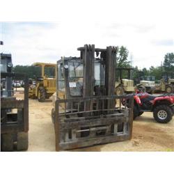CAT DP250 FORKLIFT