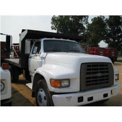 1997 FORD F700 S/A FLATBED