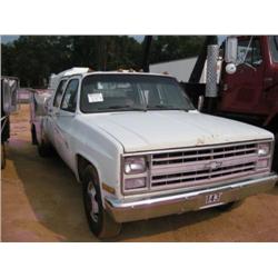 1987 CHEVROLET CREW CAB S/A SERVICE TRUCK