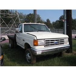 1990 FORD F350 FLATBED TRUCK