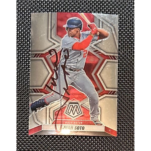 Juan Soto AUTOGRAPHED Card