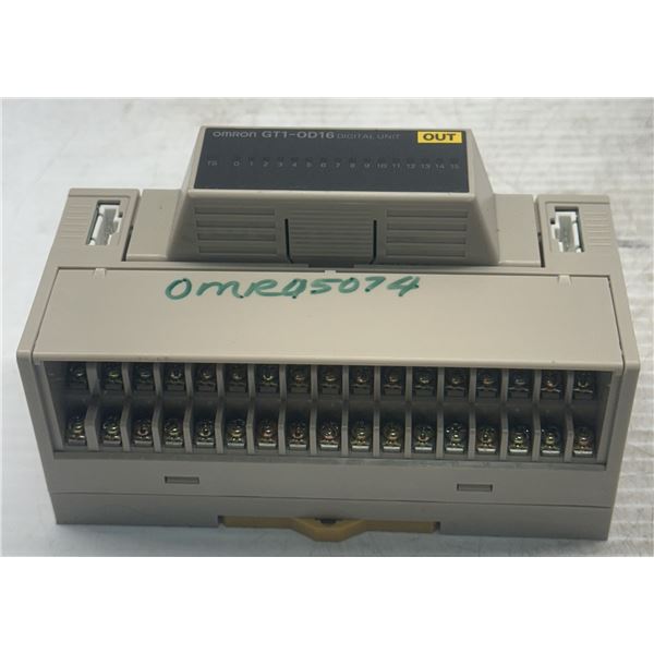 Omron #GT1-BSC02 Dital Unit