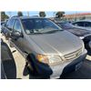 Image 2 : 2001 Toyota Sienna