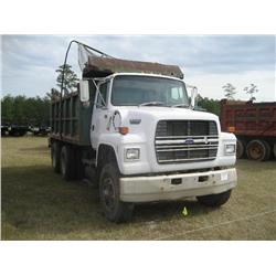 1992 FORD L8000 T/A DUMP