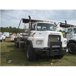 1995 MACK DM690S T/A ROLL OFF