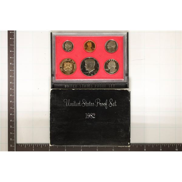 1982 US PROOF SET (WITH BOX)