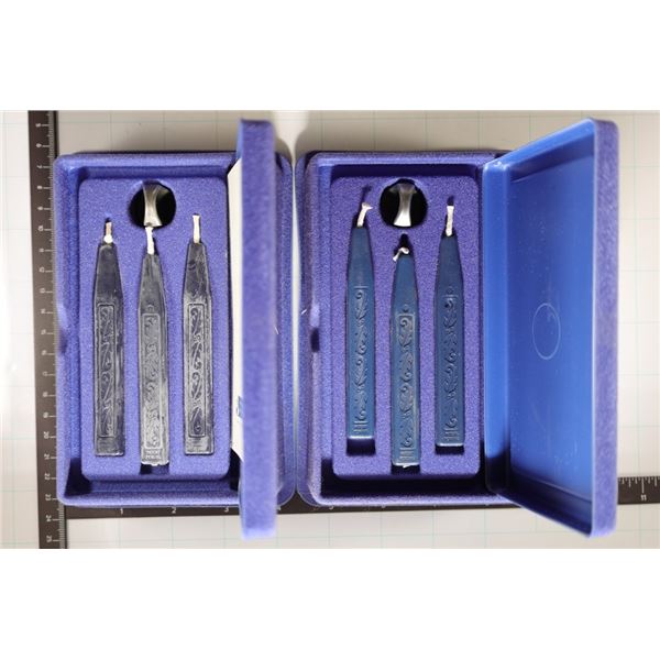 2 FRANKLIN MINT PERSONAL WAX SEAL KITS.  FEATURES