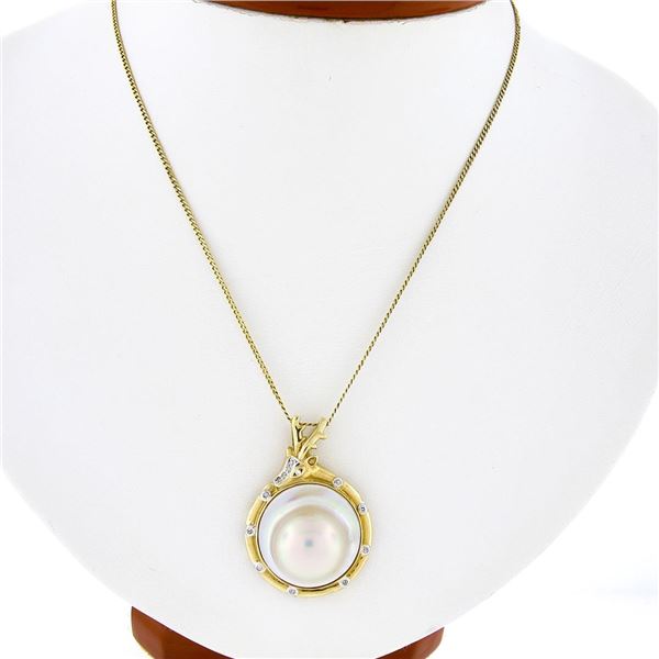 14K Gold 19.6mm Mabe Pearl & Bezel Diamond Elk Button Pendant & 18" Curb Chain