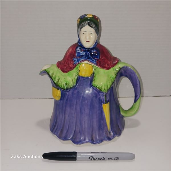 Vintage 1930's Old Lady Hand Painted Teapot England Hammersly