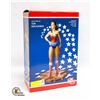 Image 1 : DC DIRECT LYNDA CARTER WONDER-WOMAN STATUE