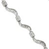Image 5 : 18K Gold 7" 1.60 ctw Baguette Channel Set Diamond Dual Finish Wavy Link Bracelet