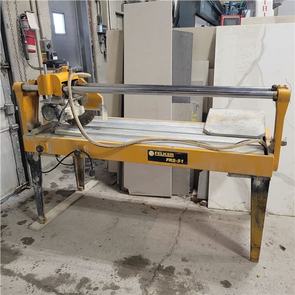 Felker FRS-51 approx. 65 x 25 in x 4 ft H diamond rail saw