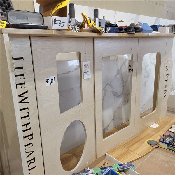 Pearl display stand (Makes a nice counter)