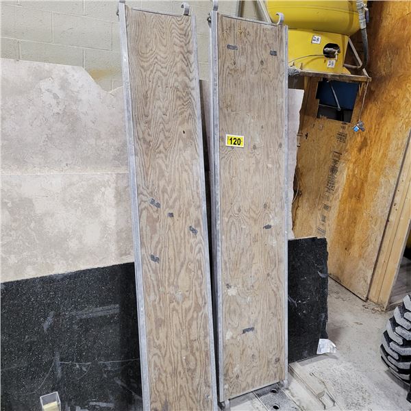 (Selling all together) 2- Scaffold planks