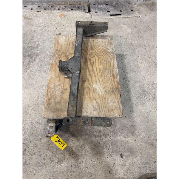 Flat dolly & truck hitch