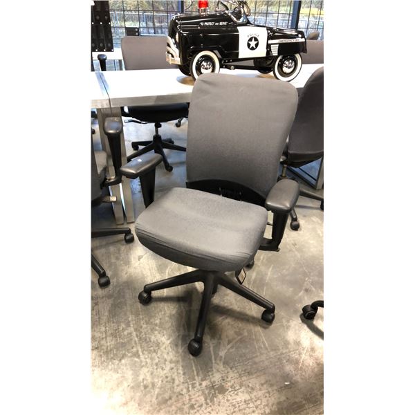 HAWORTH GREY ADJUSTABLE TASK CHAIR