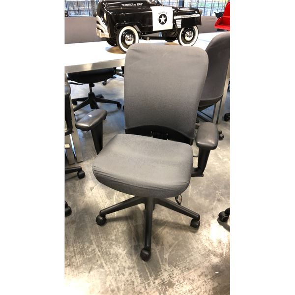 HAWORTH GREY ADJUSTABLE TASK CHAIR