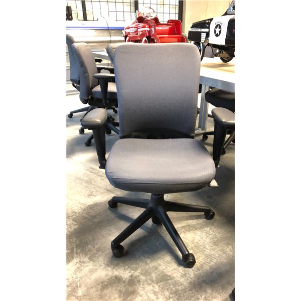 HAWORTH GREY ADJUSTABLE TASK CHAIR