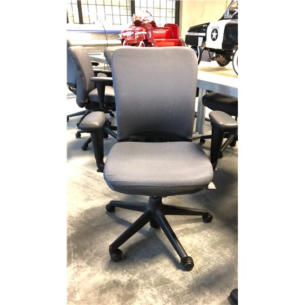 HAWORTH GREY ADJUSTABLE TASK CHAIR