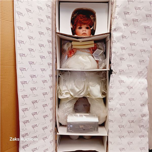 Collector Boxed Doll - Erica - Rustie w/ COA