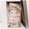 Image 1 : Collector Boxed Doll - Victoria Impex