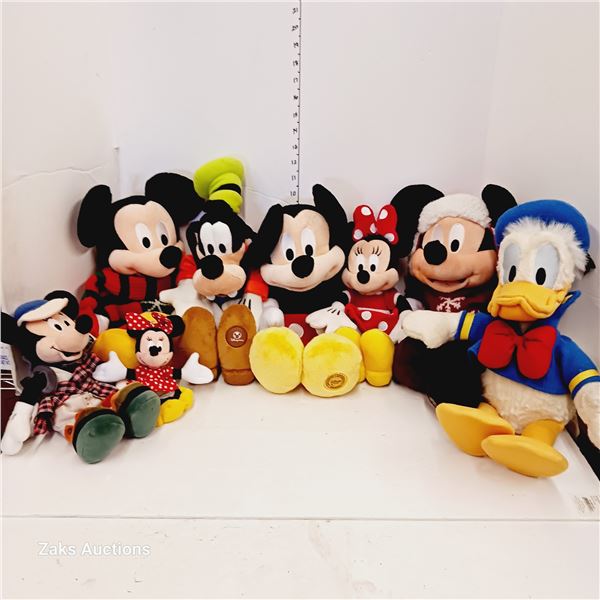 Large Lot of Stuffies