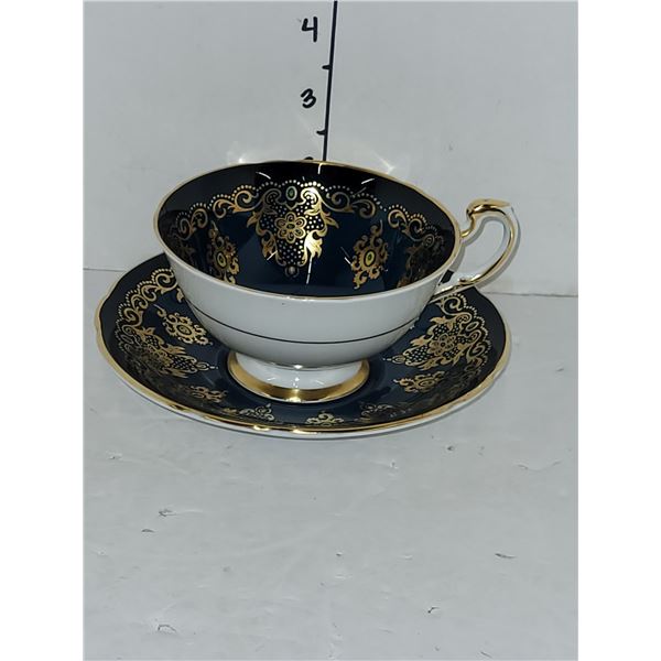 Teacup & Saucer