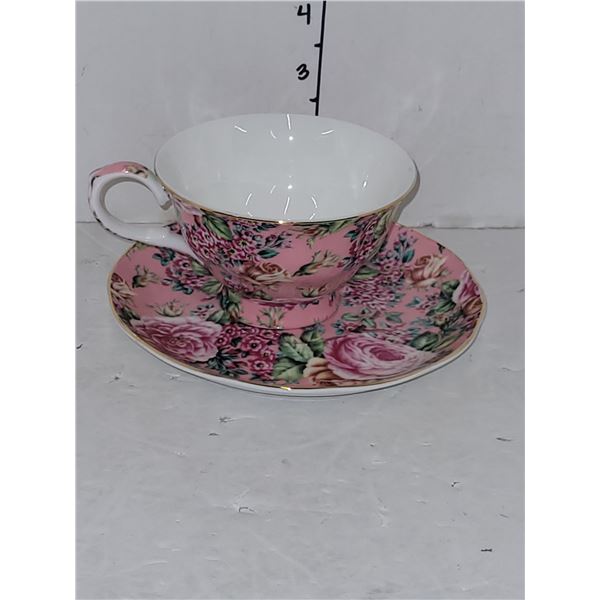 Teacup & Saucer