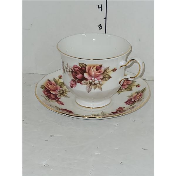 Teacup & Saucer