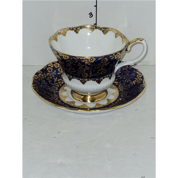 Teacup & Saucer