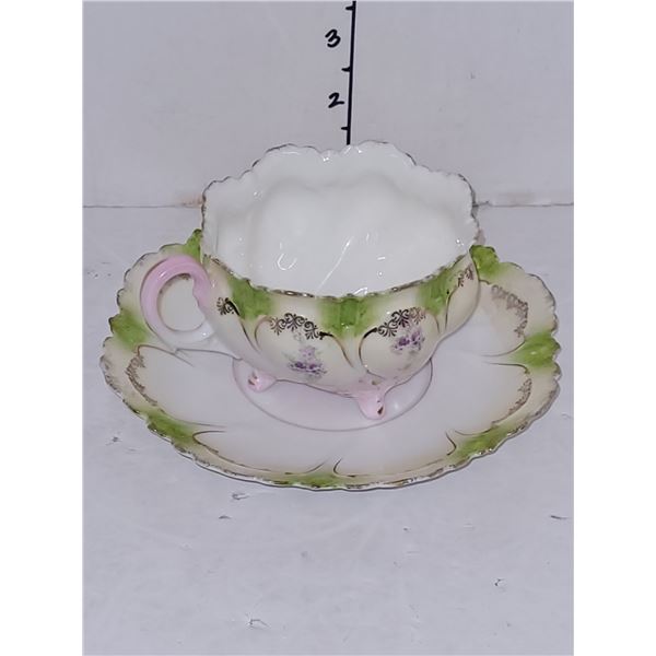Teacup & Saucer
